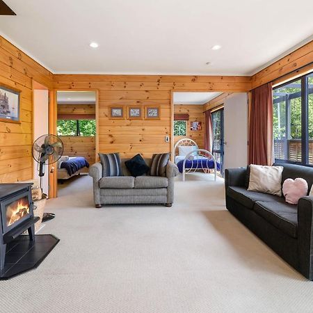 Ngongotaha Lakeside Lodge 외부 사진
